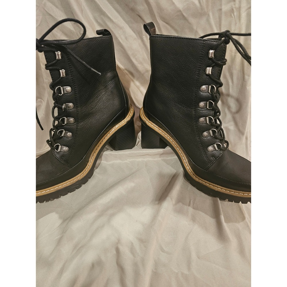 A New Day Womens Black‎ Lace Up Block Heel Chunky Boots Lug Sole 8.5 - Picture 3 of 8
